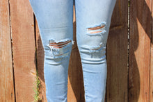 Load image into Gallery viewer, EMMAS HIGH WAISTED JEANS