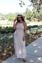 Load image into Gallery viewer, Delilah’s Maxi Dress